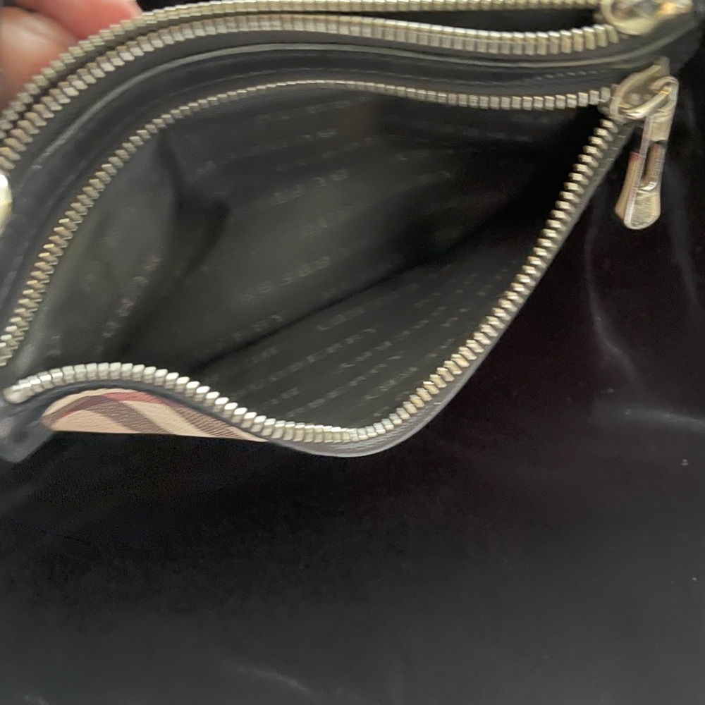 Burberry Wristlet Bag 8x5 Perfect for evening out - Picture 4 of 6
